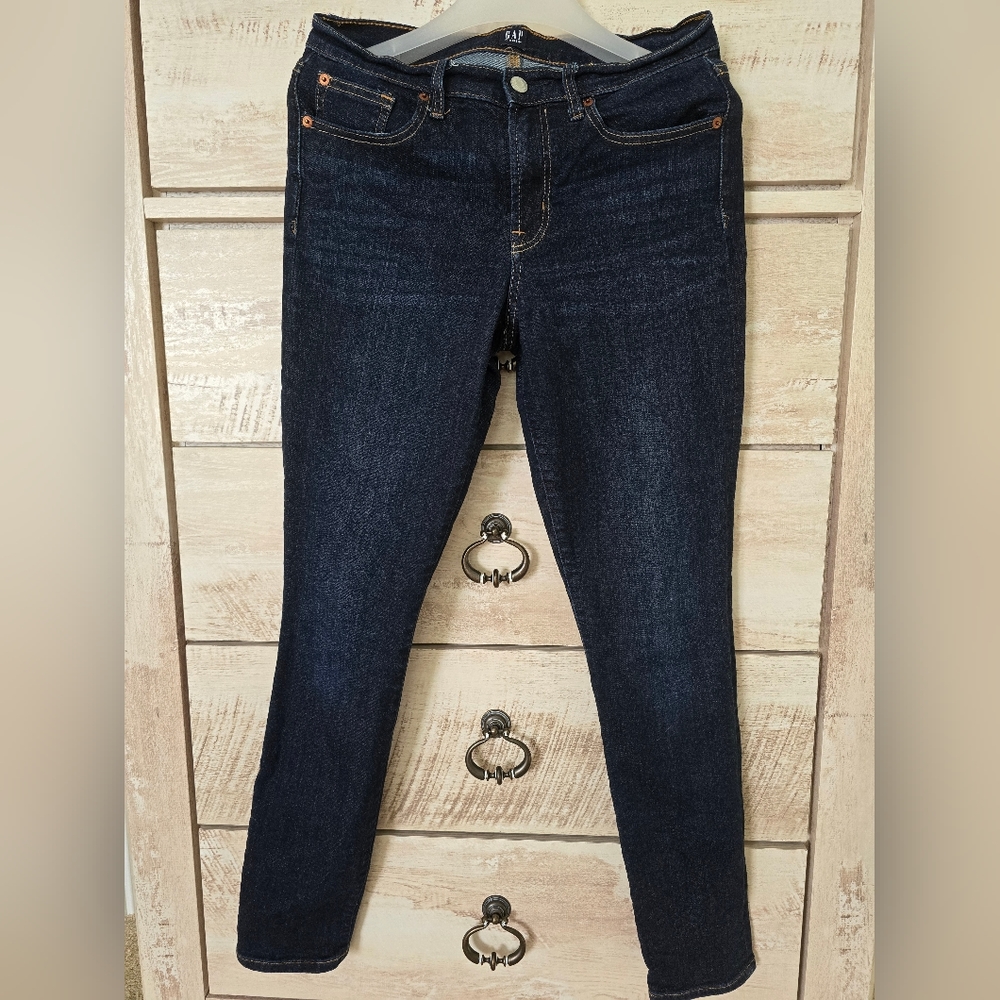 GAP skinny jeans